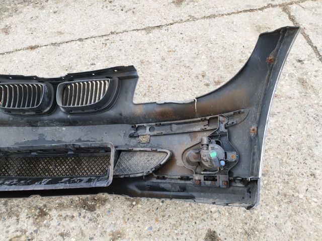 bontott BMW 1 Első Lökhárító (Részeivel)