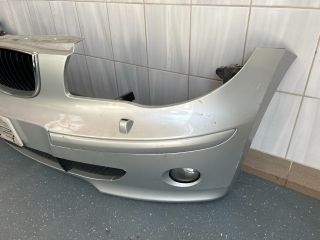 bontott BMW 1 Első Lökhárító (Részeivel)