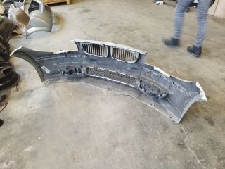 bontott BMW 1 Első Lökhárító (Részeivel)