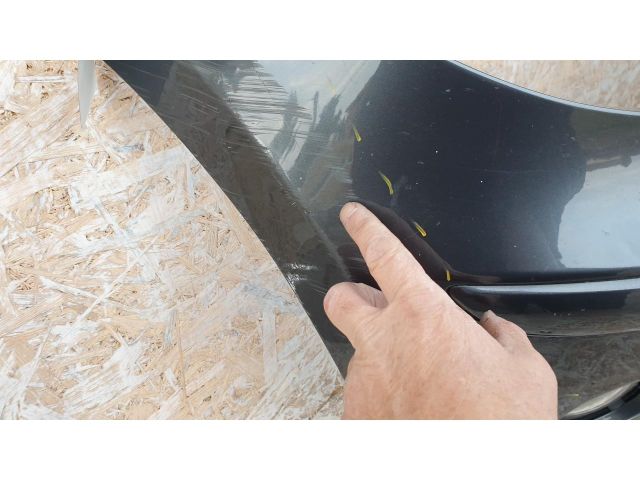 bontott BMW 1 Első Lökhárító (Részeivel)