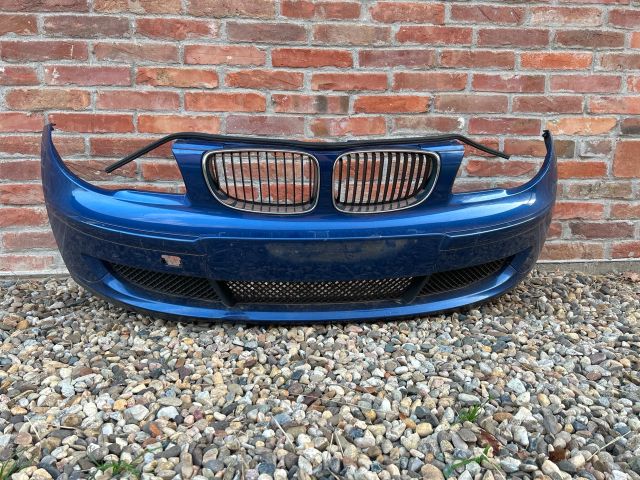 bontott BMW 1 Első Lökhárító (Részeivel)