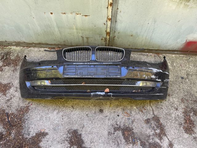 bontott BMW 1 Első Lökhárító (Részeivel)