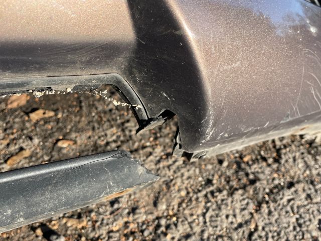 bontott BMW 1 Első Lökhárító (Részeivel)