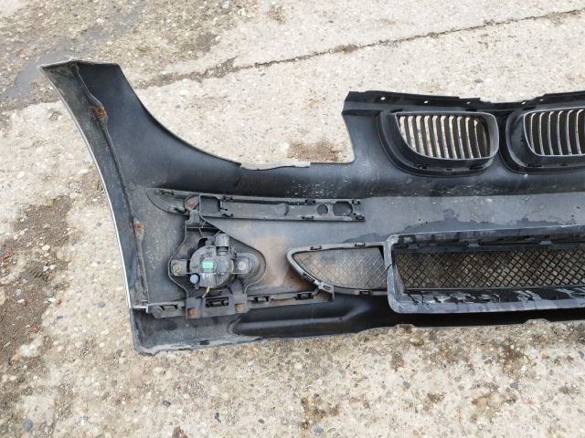 bontott BMW 1 Első Lökhárító (Részeivel)