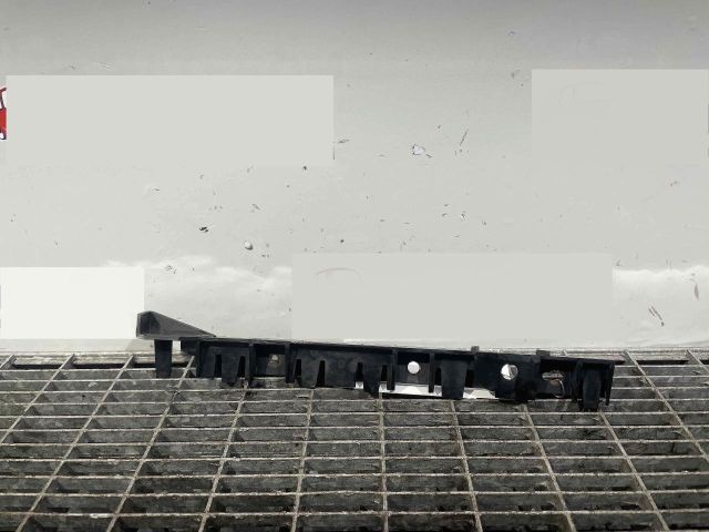 bontott BMW 1 Első Lökhárító Tartó Felső