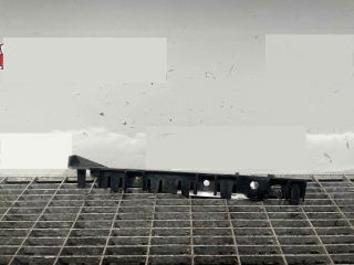 bontott BMW 1 Első Lökhárító Tartó Felső