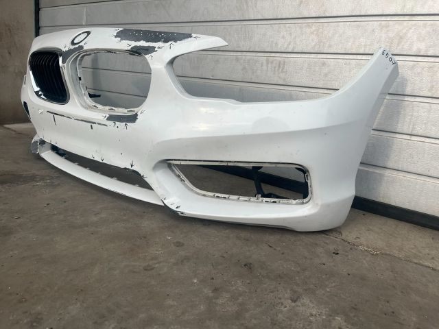 bontott BMW 1 Első Lökhárító (Üresen)