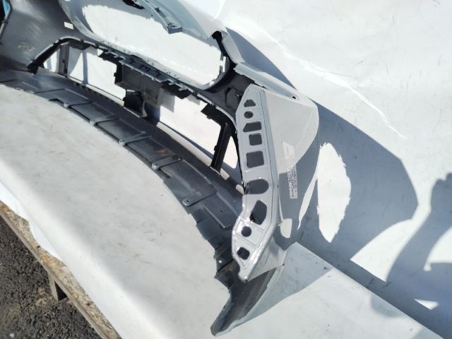 bontott BMW 1 Első Lökhárító (Üresen)