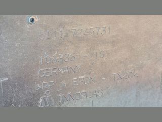 bontott BMW 1 Első Lökhárító (Üresen)