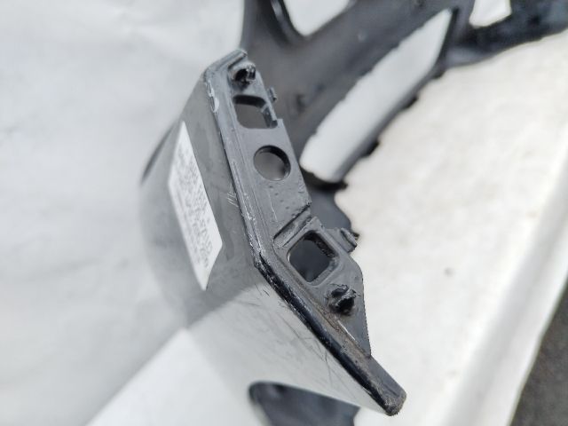 bontott BMW 1 Első Lökhárító (Üresen)