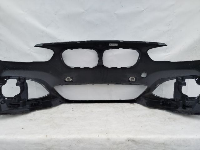 bontott BMW 1 Első Lökhárító (Üresen)