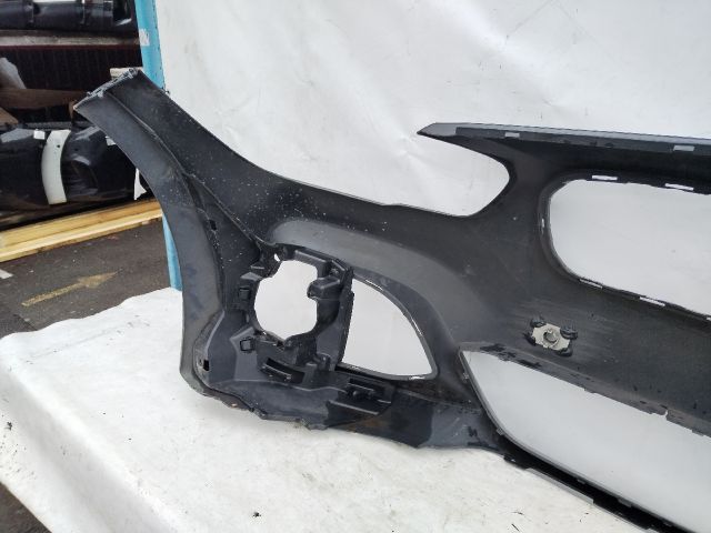 bontott BMW 1 Első Lökhárító (Üresen)