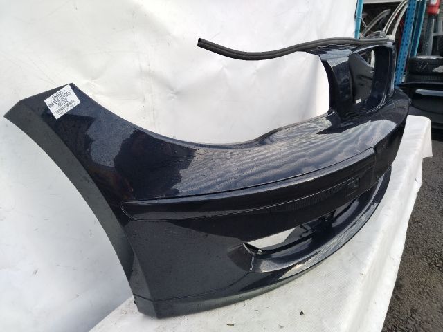 bontott BMW 1 Első Lökhárító (Üresen)