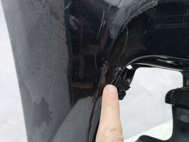 bontott BMW 1 Első Lökhárító (Üresen)