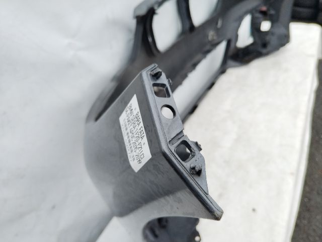 bontott BMW 1 Első Lökhárító (Üresen)