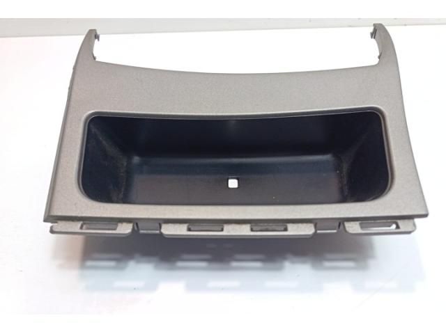 bontott BMW 1 Első Tároló Rekesz