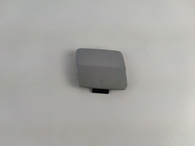 bontott BMW 1 Első Vonószem Burkolat