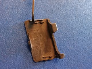 bontott BMW 1 Első Vonószem Burkolat