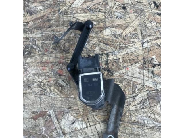 bontott BMW 1 Első Xenon Szintszabályzó Jeladó