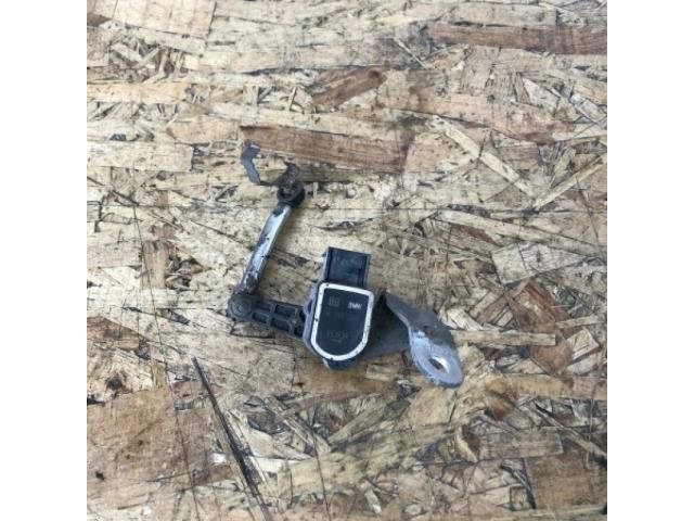 bontott BMW 1 Első Xenon Szintszabályzó Jeladó