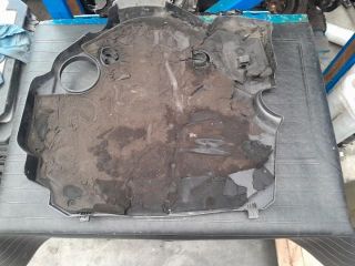 bontott BMW 1 Felső Hűtőburkolat