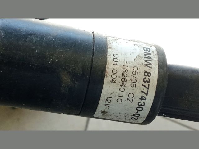 bontott BMW 1 Fényszórómosó Szivattyú