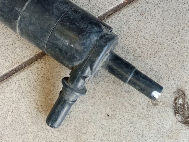 bontott BMW 1 Fényszórómosó Szivattyú