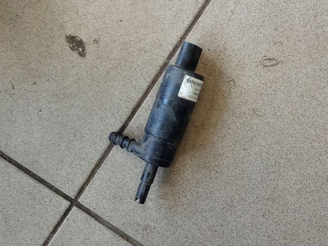 bontott BMW 1 Fényszórómosó Szivattyú