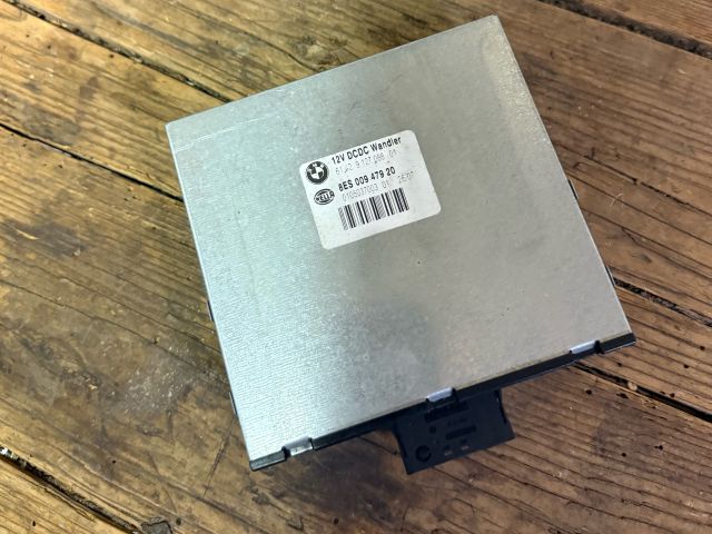 bontott BMW 1 Feszültségszabályzó