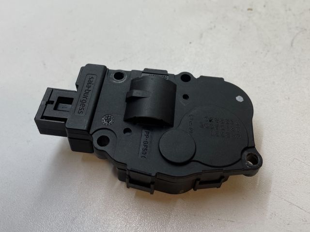 bontott BMW 1 Fűtés Állító Motor