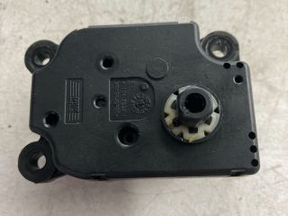 bontott BMW 1 Fűtés Állító Motor