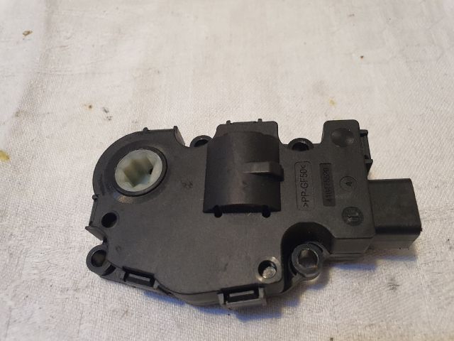 bontott BMW 1 Fűtés Állító Motor