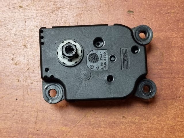 bontott BMW 1 Fűtés Állító Motor