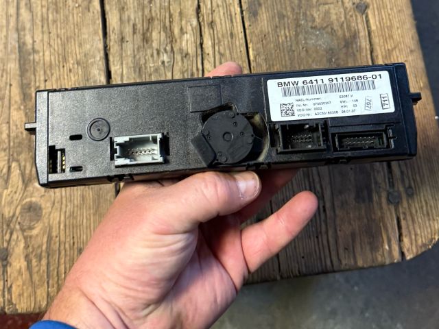 bontott BMW 1 Fűtés Vezérlő Modul