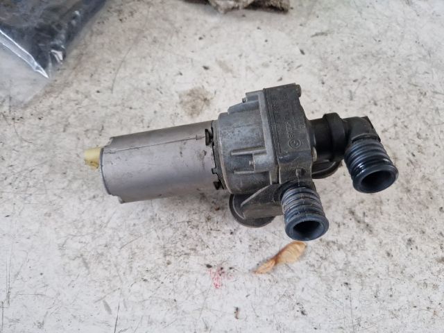 bontott BMW 1 Fűtéscsap