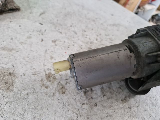 bontott BMW 1 Fűtéscsap