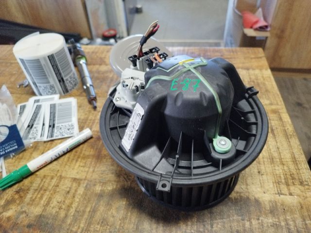 bontott BMW 1 Fűtőmotor (Klímás)