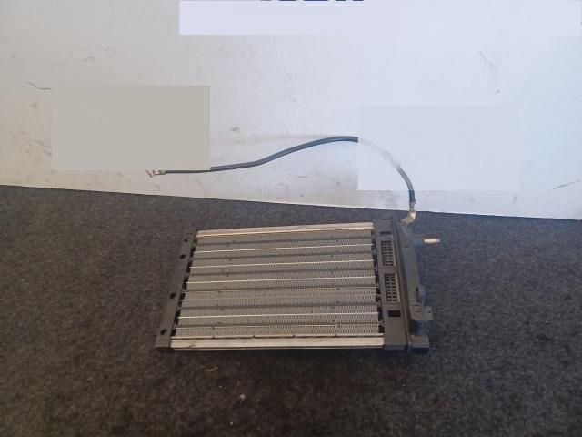 bontott BMW 1 Fűtőradiátor (Elektromos)