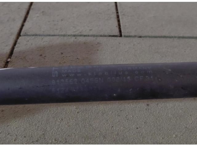 bontott BMW 1 Gázrugós Kitámasztó Teleszkóp Csomagtérajtó Jobb