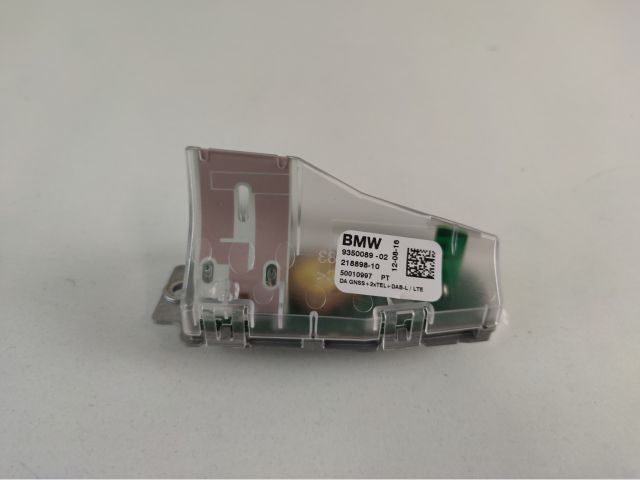 bontott BMW 1 GPS Antenna