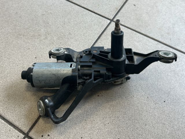 bontott BMW 1 Hátsó Ablaktörlő Motor