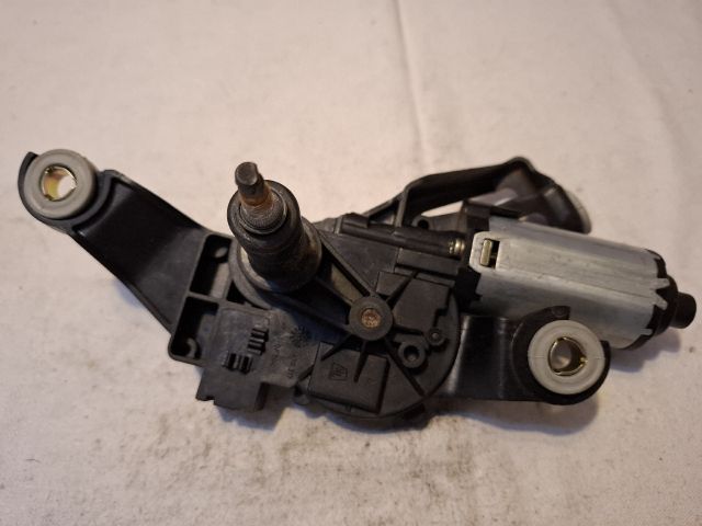 bontott BMW 1 Hátsó Ablaktörlő Motor