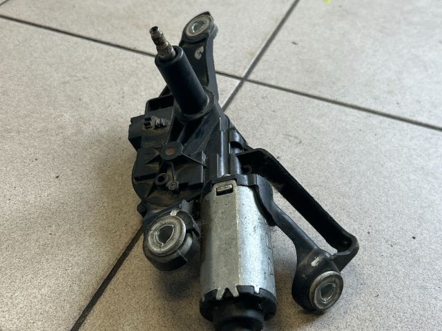 bontott BMW 1 Hátsó Ablaktörlő Motor