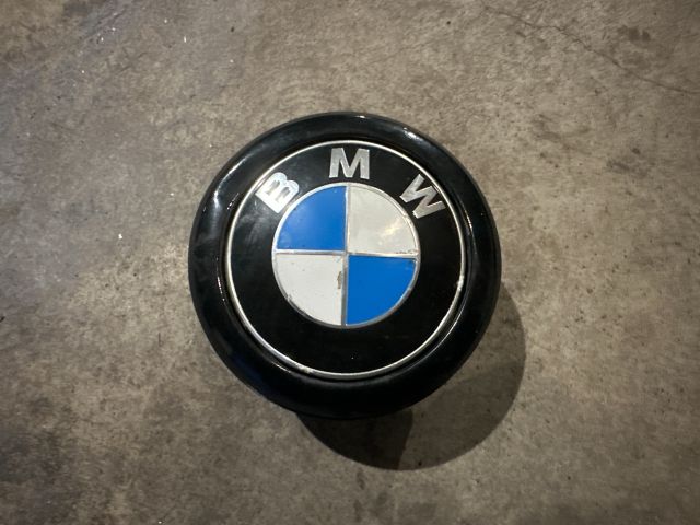 bontott BMW 1 Hátsó Embléma