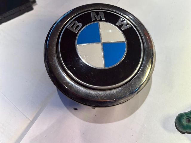 bontott BMW 1 Hátsó Embléma