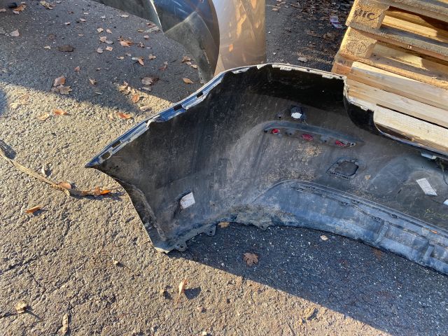 bontott BMW 1 Hátsó Lökhárító (Részeivel)