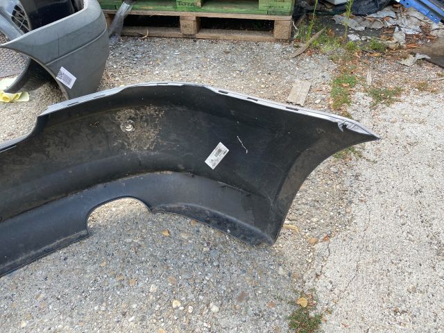 bontott BMW 1 Hátsó Lökhárító (Részeivel)