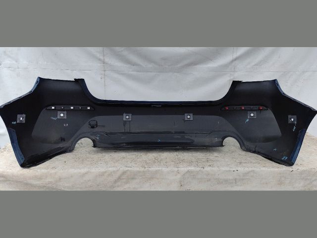 bontott BMW 1 Hátsó Lökhárító (Üresen)