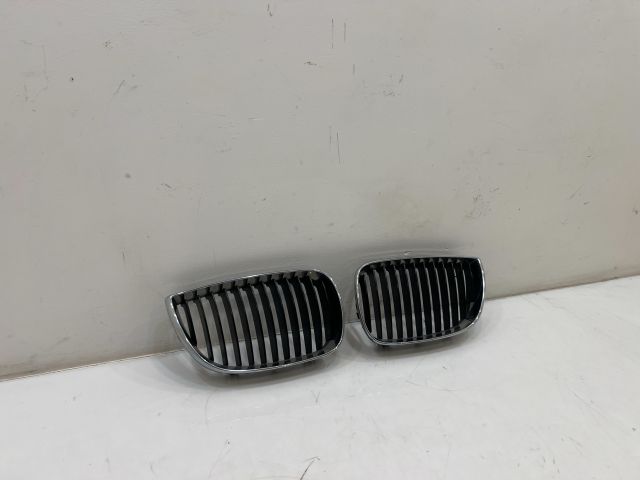 bontott BMW 1 Hűtőrács