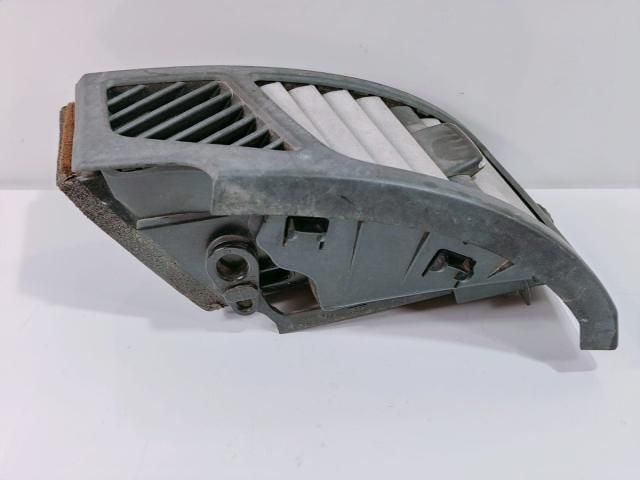 bontott BMW 1 Hűtőrács